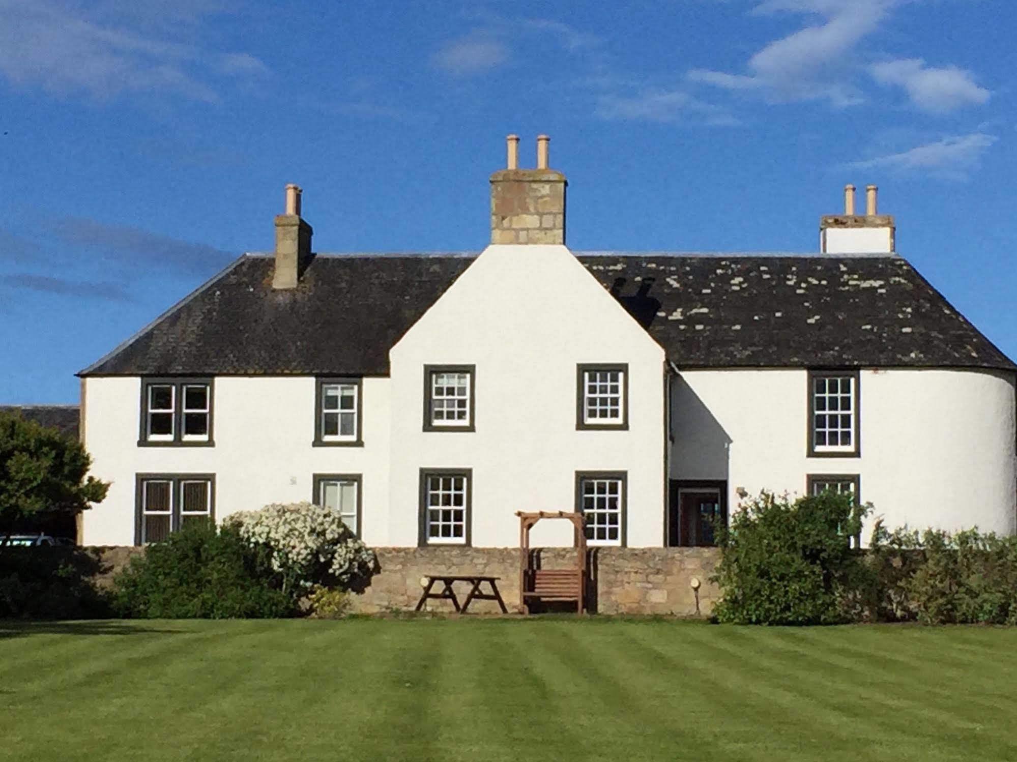 Tarrel Farmhouse Portmahomack Exterior photo