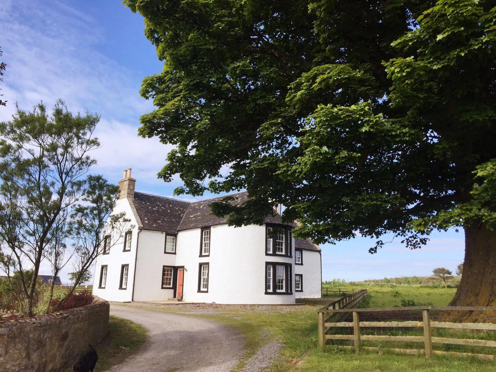 Tarrel Farmhouse Portmahomack Exterior photo